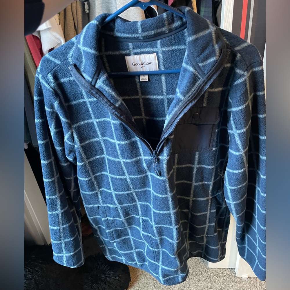 Gender Neutral Goodfellow & Co blue and light blue grid patterned fleece coat.